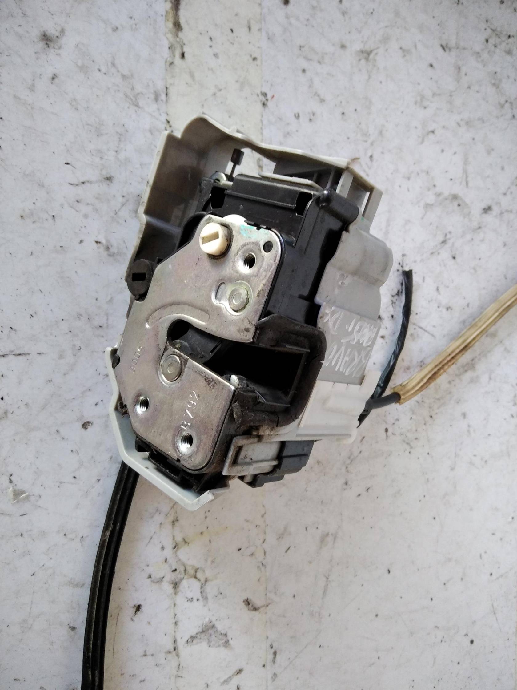 Serratura porta post. dx.